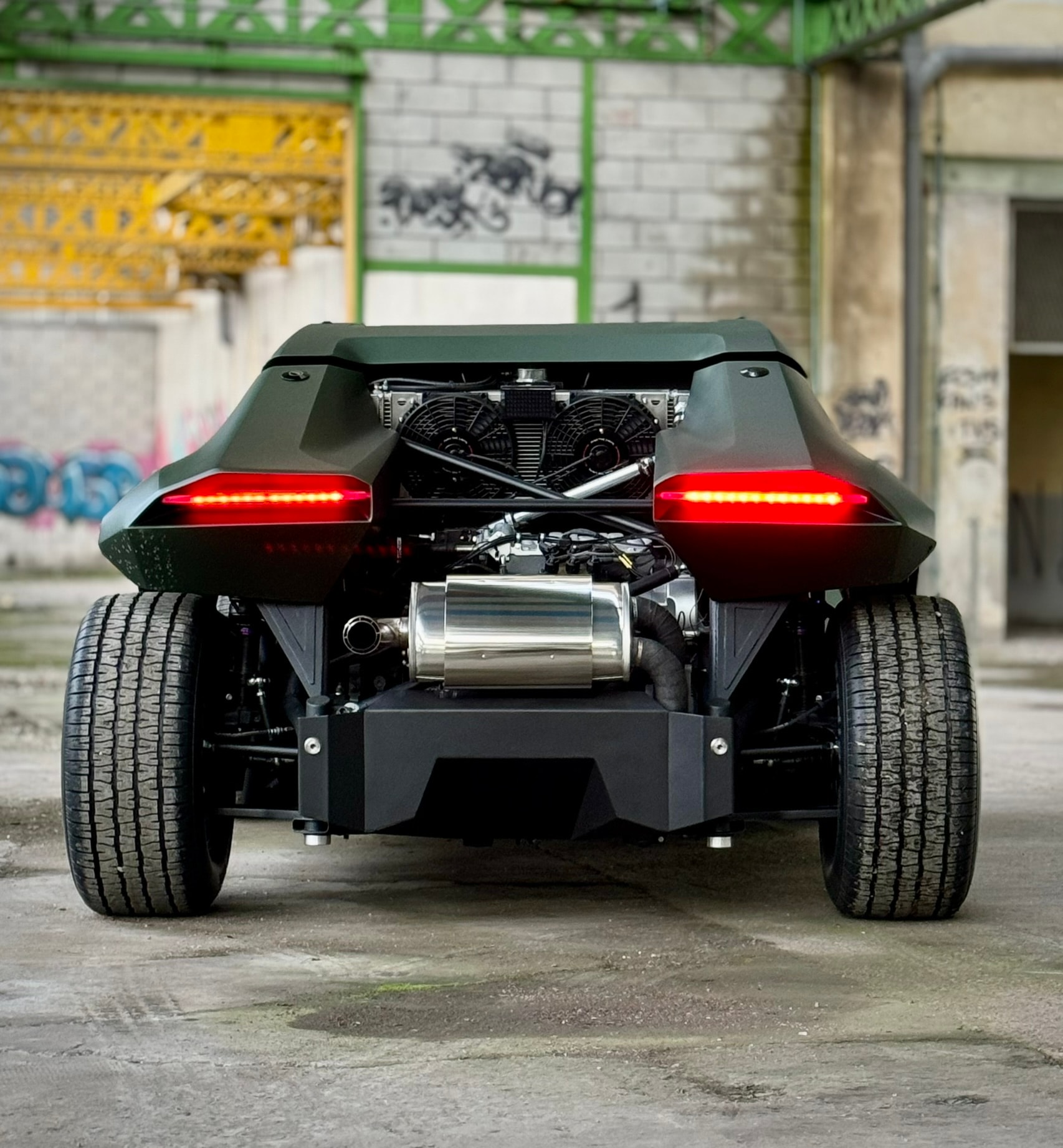 Vue arrière du prototype TAIPAN, street buggy réalisé chez ESPERA Sbarro
